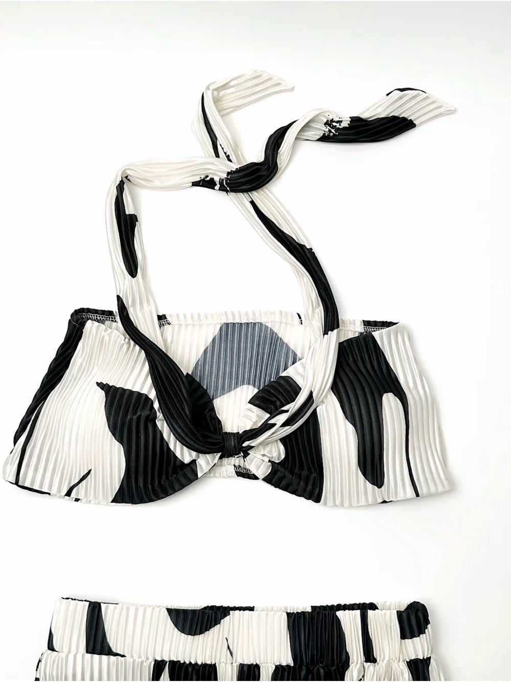 Two piece set - Picture 4 of 4